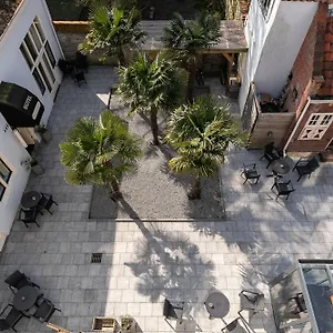 Royal Bridges Hotel Delft